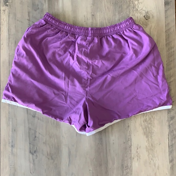 Shorts - Picture 2 of 4